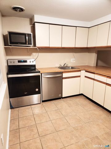 47 Trolley Crossing Lane 47, Middletown, CT 06457