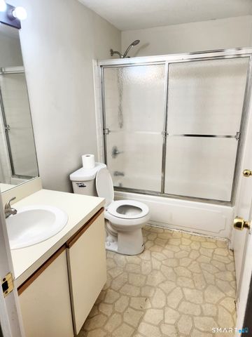 47 Trolley Crossing Lane 47, Middletown, CT 06457