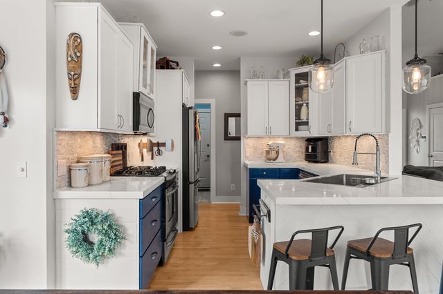 2225 SE Prairie Creek Drive, Waukee, IA 50263