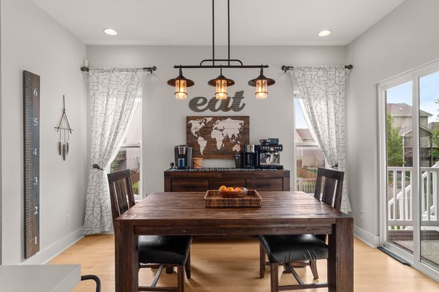 2225 SE Prairie Creek Drive, Waukee, IA 50263