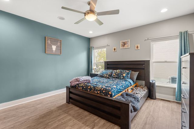 2225 SE Prairie Creek Drive, Waukee, IA 50263