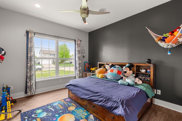 2225 SE Prairie Creek Drive, Waukee, IA 50263