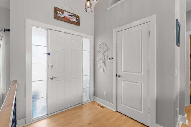 2225 SE Prairie Creek Drive, Waukee, IA 50263