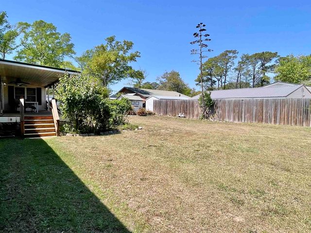 2951 SW Dave Ray St., Supply, NC 28462