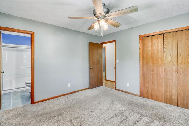 2206 Chancery Street S, Moorhead, MN 56560