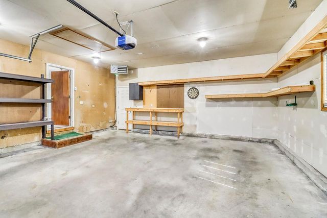2206 Chancery Street S, Moorhead, MN 56560