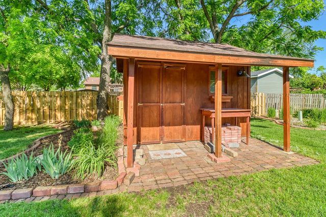 2206 Chancery Street S, Moorhead, MN 56560