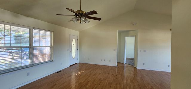 1714 Amy Street, West Plains, MO 65775