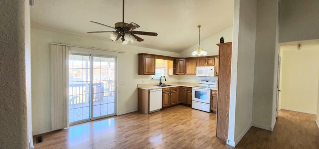 1714 Amy Street, West Plains, MO 65775