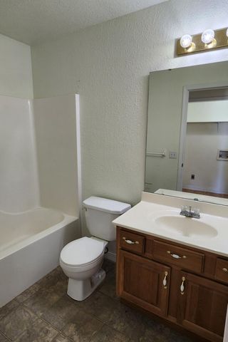 1714 Amy Street, West Plains, MO 65775