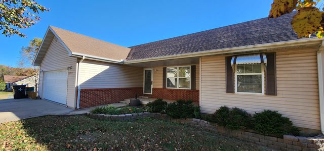 1714 Amy Street, West Plains, MO 65775