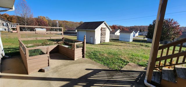 1714 Amy Street, West Plains, MO 65775