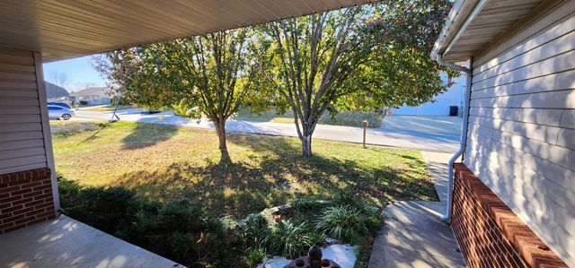 1714 Amy Street, West Plains, MO 65775