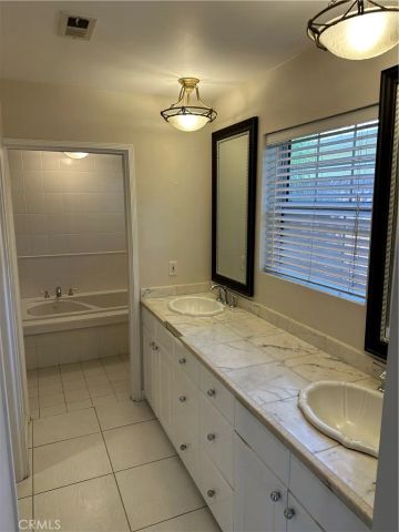 435 Talbert St, Playa Del Rey, CA 90293