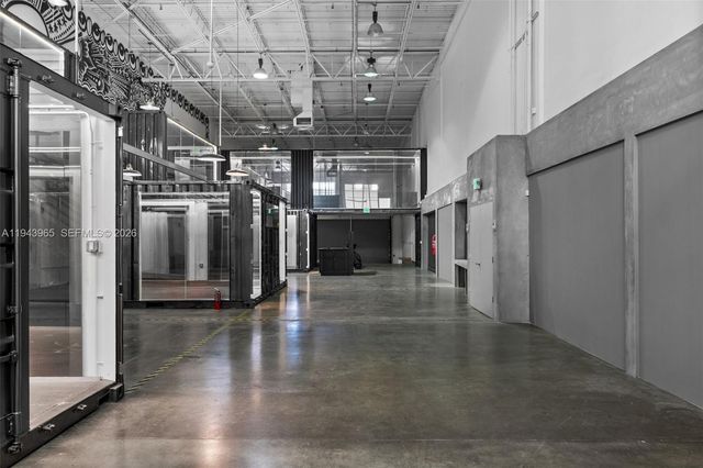 7620 NW 25th St 3, Miami, FL 33122