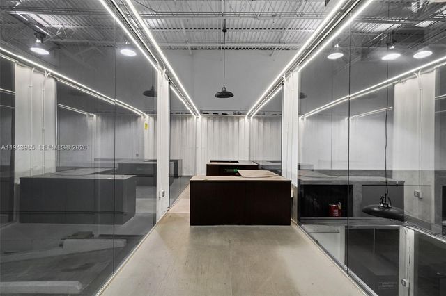 7620 NW 25th St 3, Miami, FL 33122