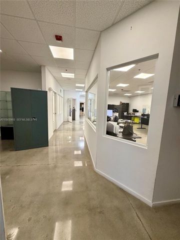 7620 NW 25th St 3, Miami, FL 33122