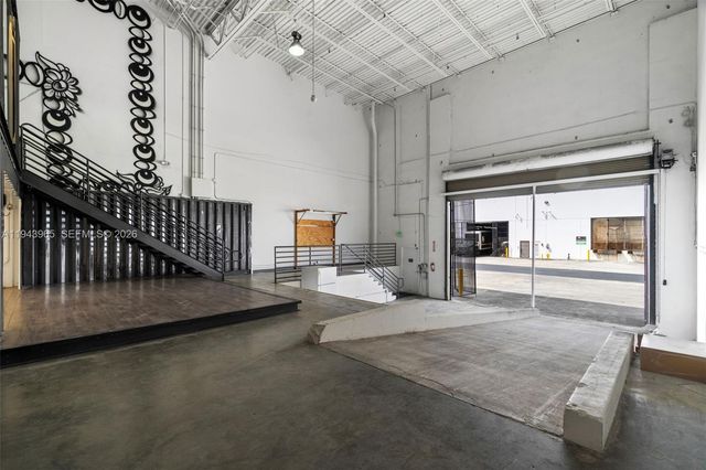 7620 NW 25th St 3, Miami, FL 33122