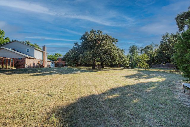 550 Briarwood Drive, Southlake, TX 76092