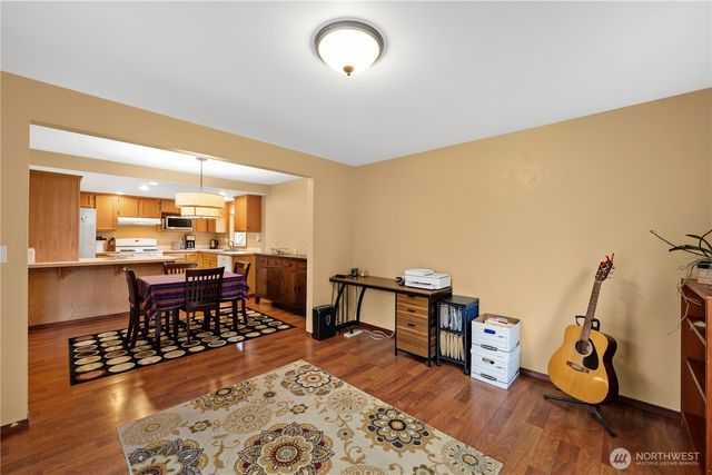 6809 77th Avenue NE, Marysville, WA 98270