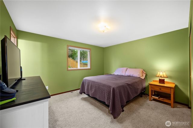 6809 77th Avenue NE, Marysville, WA 98270