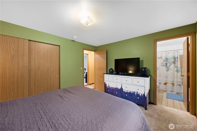 6809 77th Avenue NE, Marysville, WA 98270