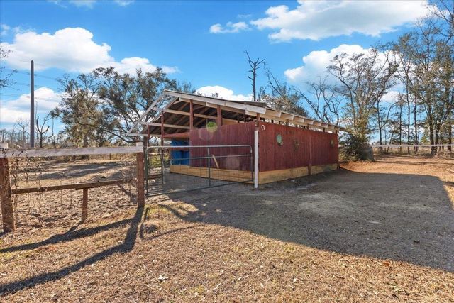 1914 SW JIm Clark Rd, Madison, FL 32340