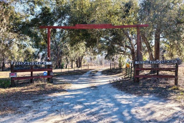 1914 SW JIm Clark Rd, Madison, FL 32340