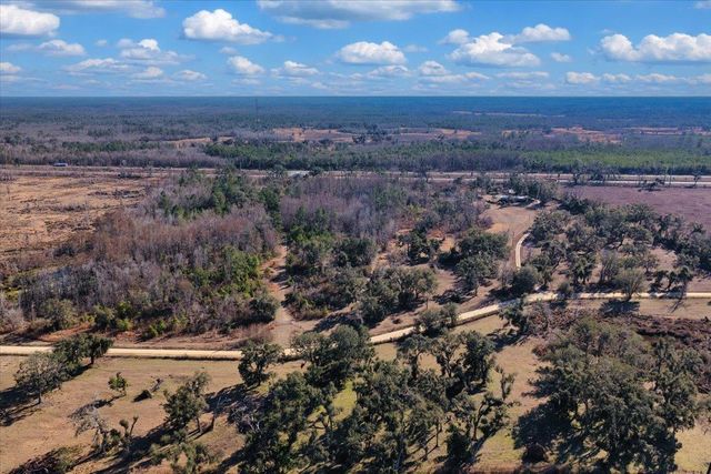 1914 SW JIm Clark Rd, Madison, FL 32340