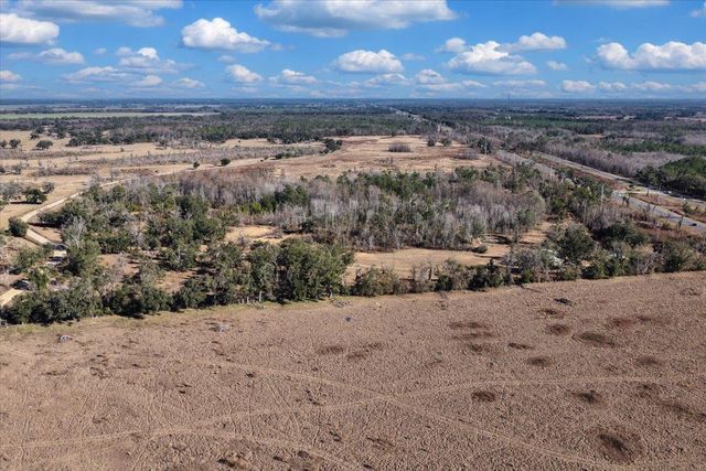 1914 SW JIm Clark Rd, Madison, FL 32340