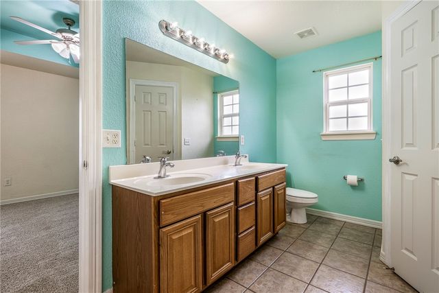 551 Firewood Drive, Centerton, AR 72719