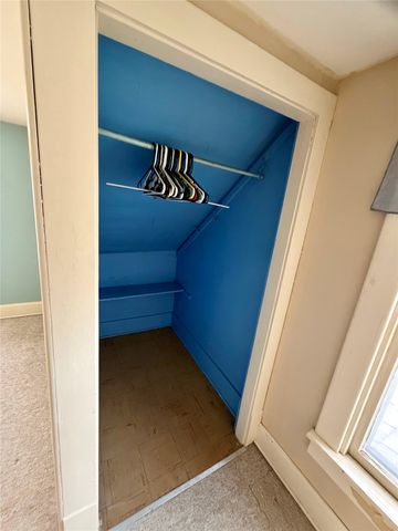 2210 S Union Street, Des Moines, IA 50315