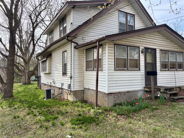 2210 S Union Street, Des Moines, IA 50315