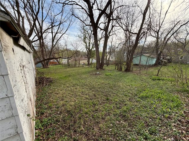 2210 S Union Street, Des Moines, IA 50315