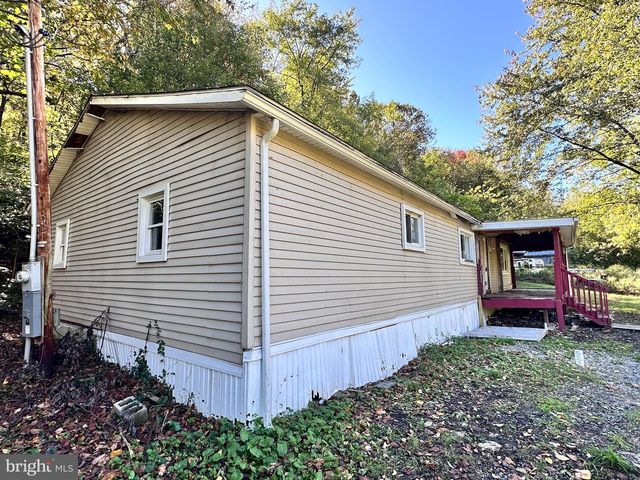 152 HAWSBRICK ST, Lewistown, PA 17044