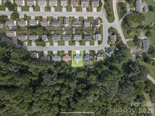 53 W Newberry Drive, Fletcher, NC 28732
