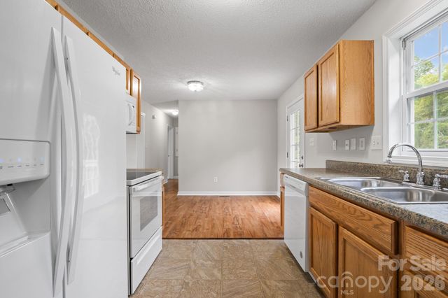 53 W Newberry Drive, Fletcher, NC 28732