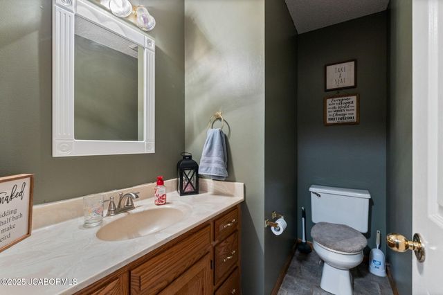 1435 BRIAR VILLAGE COURT, Jefferson City, MO 65109