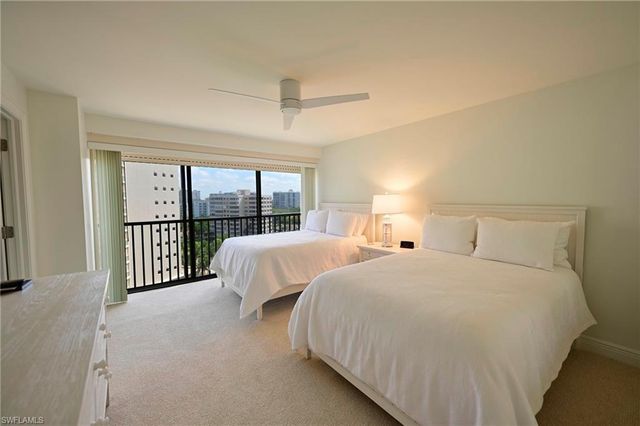 10951 Gulf Shore DR # 905, Naples, FL 34108