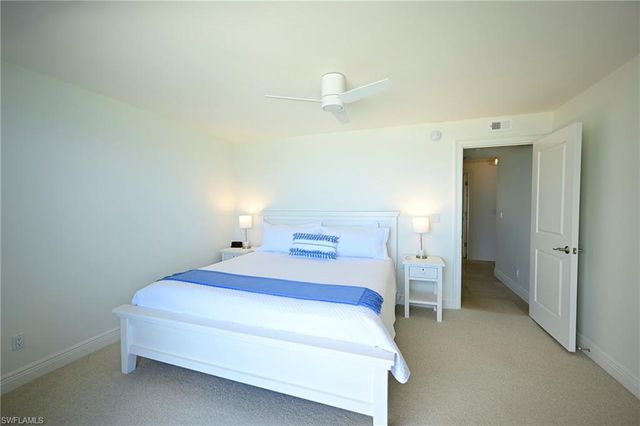 10951 Gulf Shore DR # 905, Naples, FL 34108