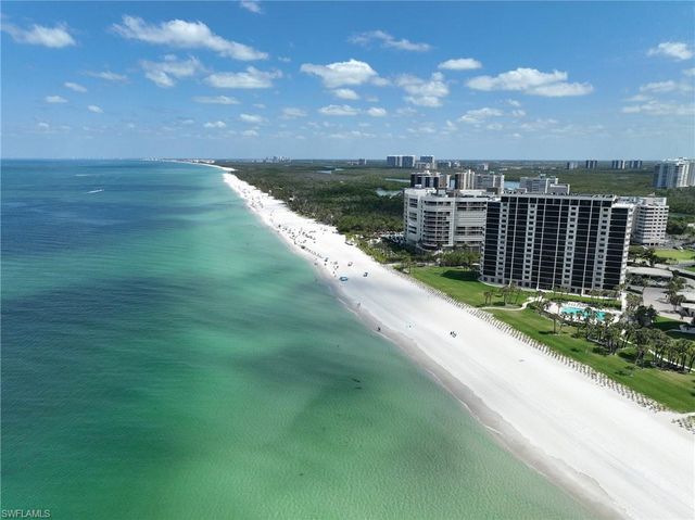 10951 Gulf Shore DR # 905, Naples, FL 34108