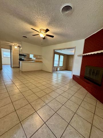 1802 Saint Marys Street, San Angelo, TX 76904
