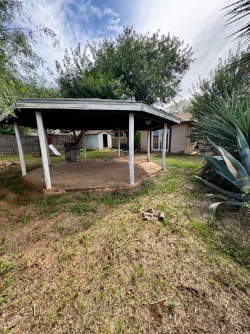 1802 Saint Marys Street, San Angelo, TX 76904