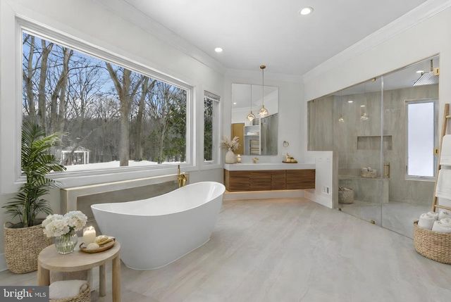 7003 FAWN TRAIL CT, Bethesda, MD 20817