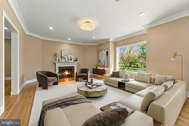 7003 FAWN TRAIL CT, Bethesda, MD 20817