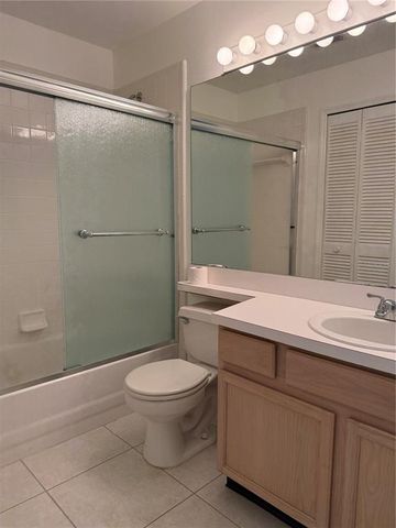 13801 TIMBERLAND DRIVE 202, Orlando, FL 32824