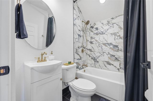 33400 COUNTRY HOUSE DRIVE, Sorrento, FL 32776