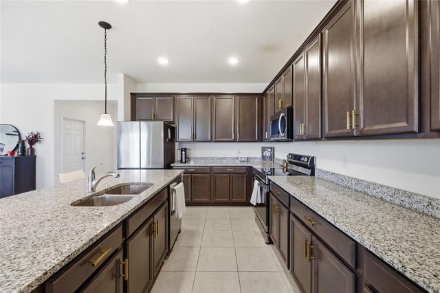 33400 COUNTRY HOUSE DRIVE, Sorrento, FL 32776