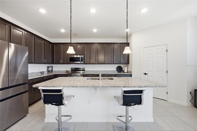 33400 COUNTRY HOUSE DRIVE, Sorrento, FL 32776