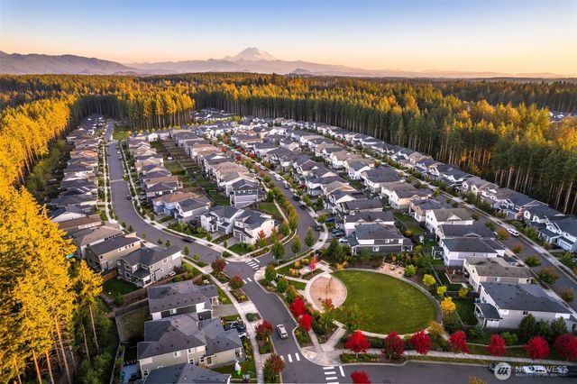 33185 Glacier Avenue SE, Black Diamond, WA 98010